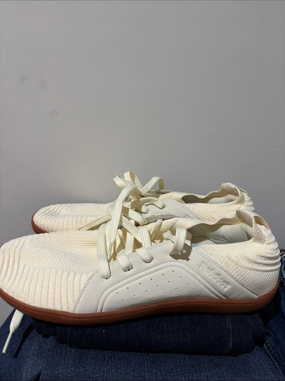 Men’s Cream Knit Sneakers